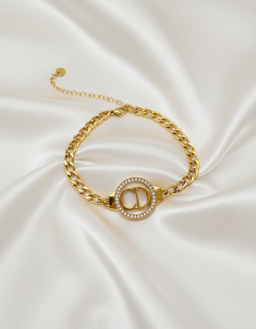 Gold Cuban Chain Bracelet with Pavé Circle Detail